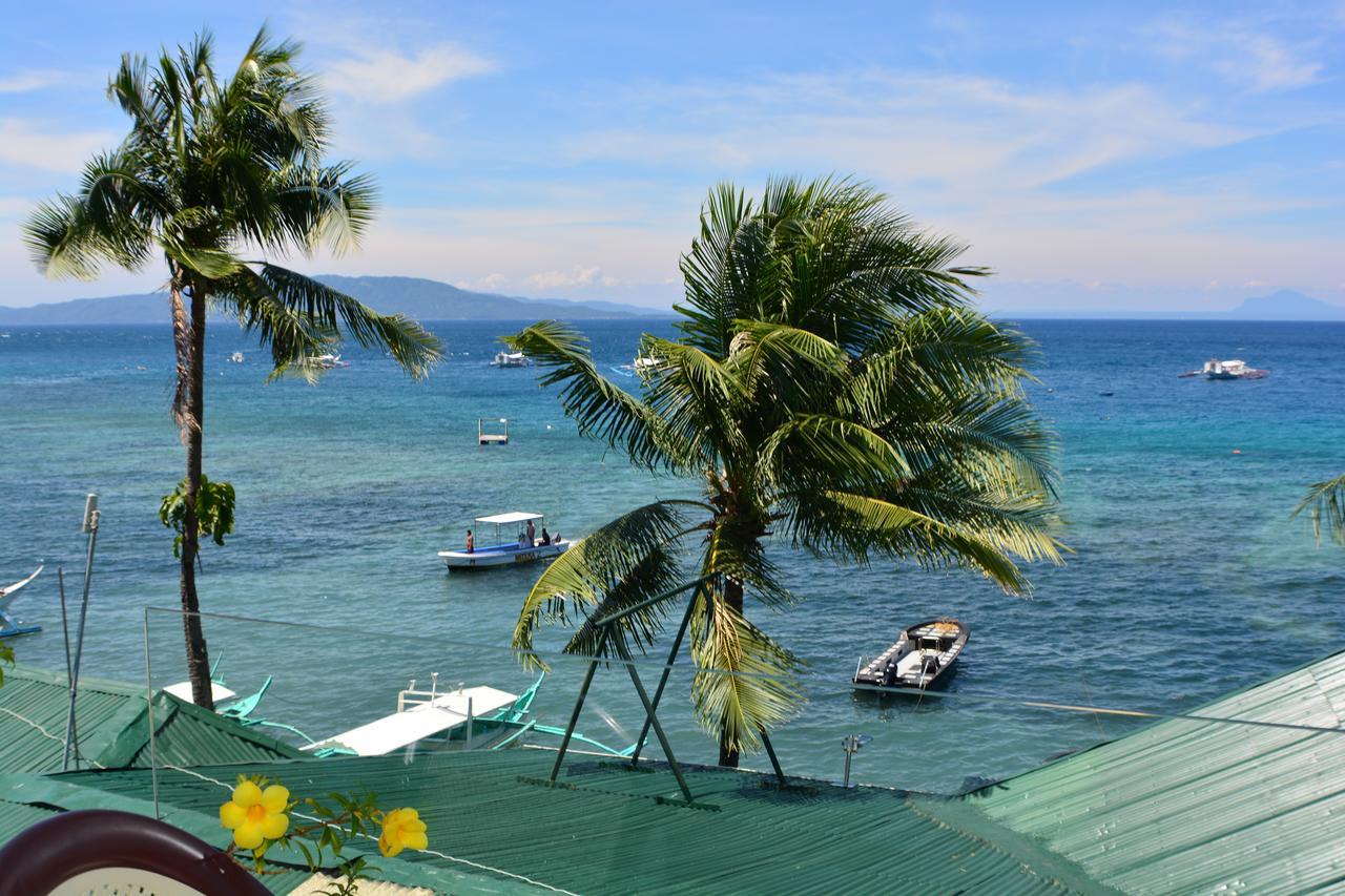Captngreggs Dive Resort Puerto Galera Exterior photo